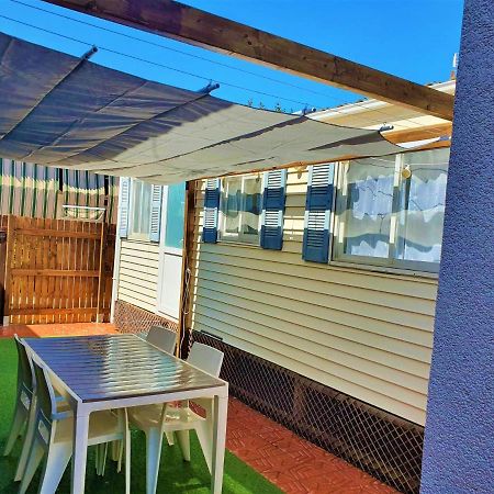 מלון Casita Movil En Camping De La Manga מראה חיצוני תמונה